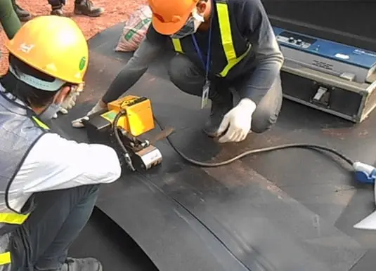 Hàn màng chống thấm HDPE