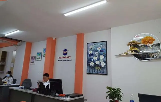Công ty Hạ Tầng Việt
